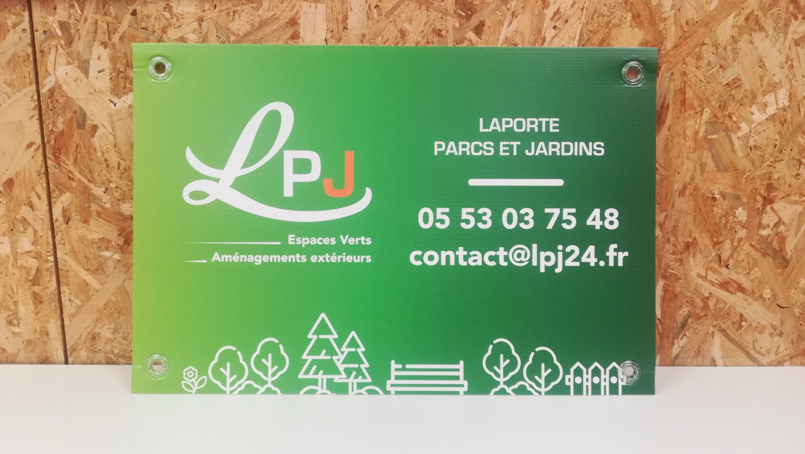 Création panneau chantier LPJ - paysagiste - Adékoi communication Dordogne