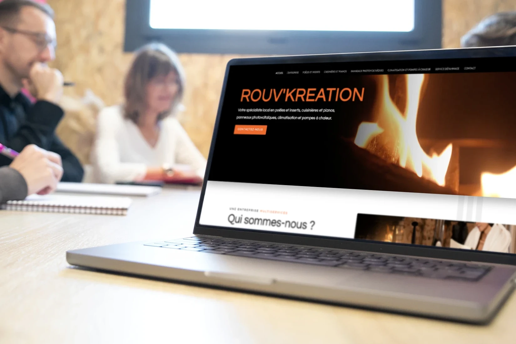 Adekoi-exemple-rea-site-web-close-up